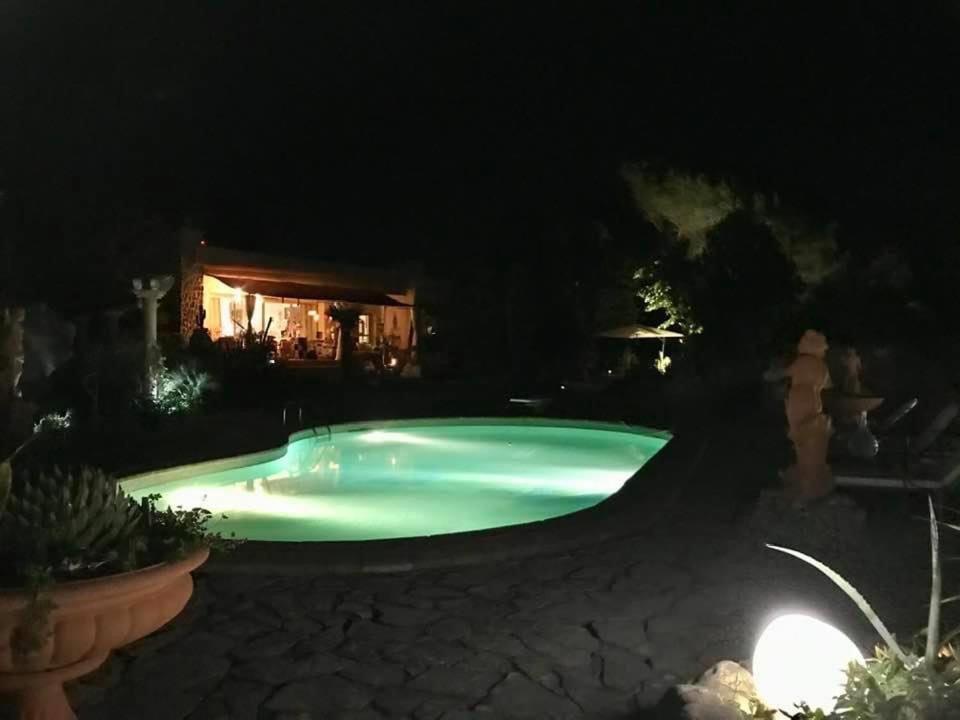 La Cactee Singuliere Bed and Breakfast Μπεζιέ Εξωτερικό φωτογραφία